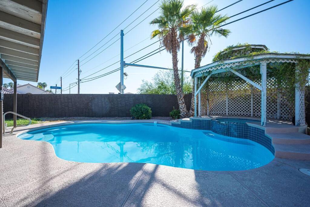 Modern Home! Pool & Jacuzzi Las Vegas Eksteriør billede